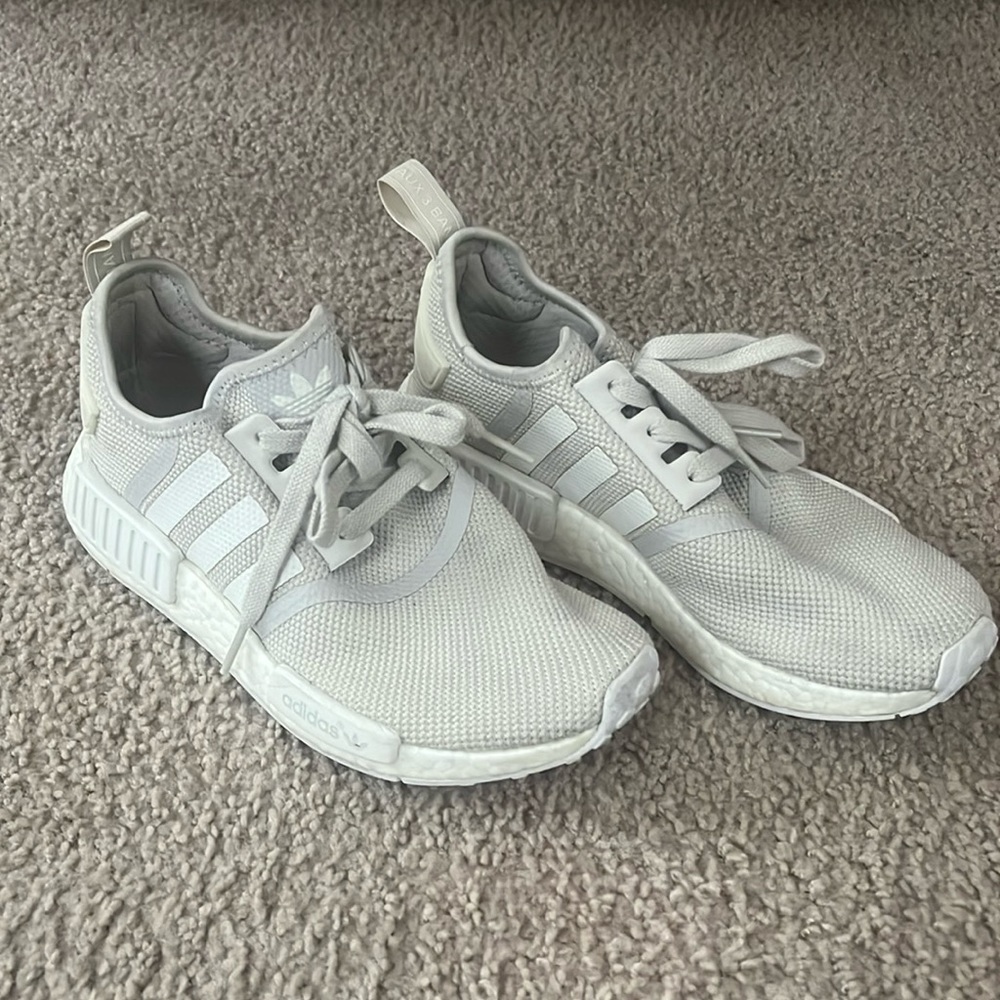 Adidas NMDS_R1 Limited Edition